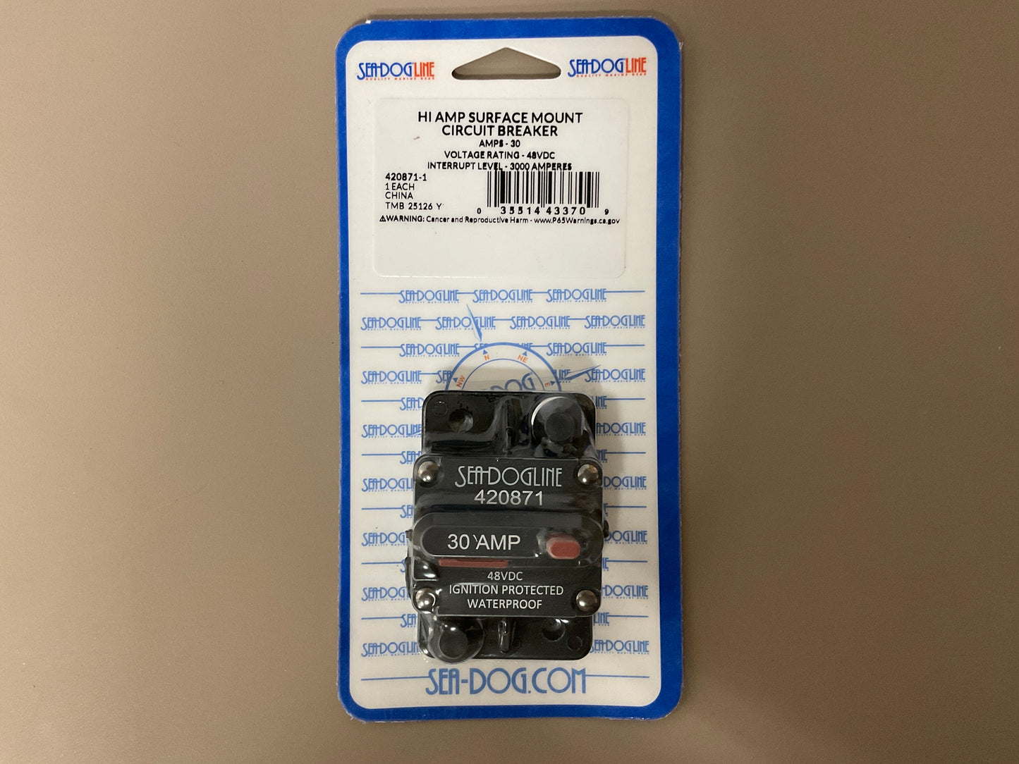 SeaDog 30amp Surface Mount Circuit Breaker