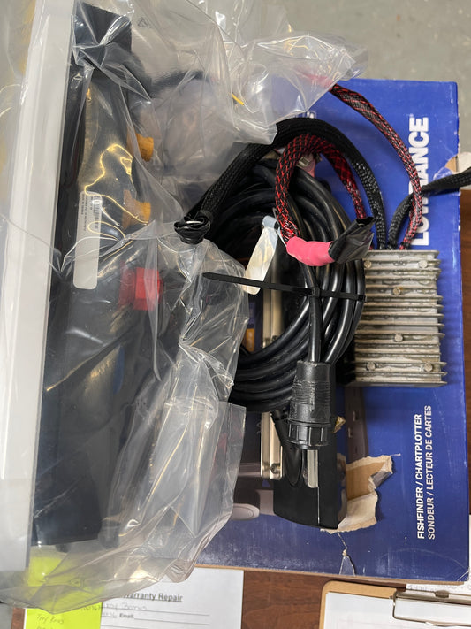 Used Lowrance HDS 9 Pro Combo – Complete Package